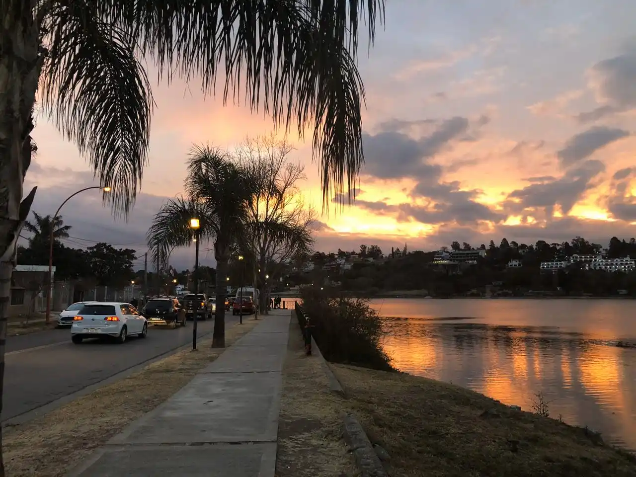 costanera de carlos paz barrio santa rita