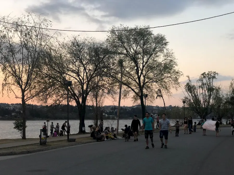 costanera de carlos paz