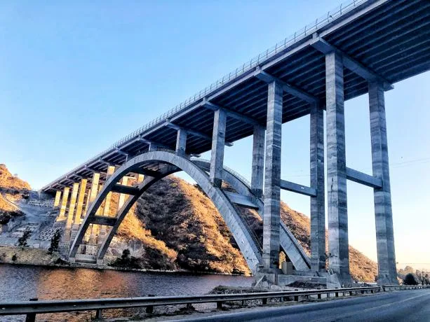 puente de la sota en camino de las 100 curvas, carlos paz